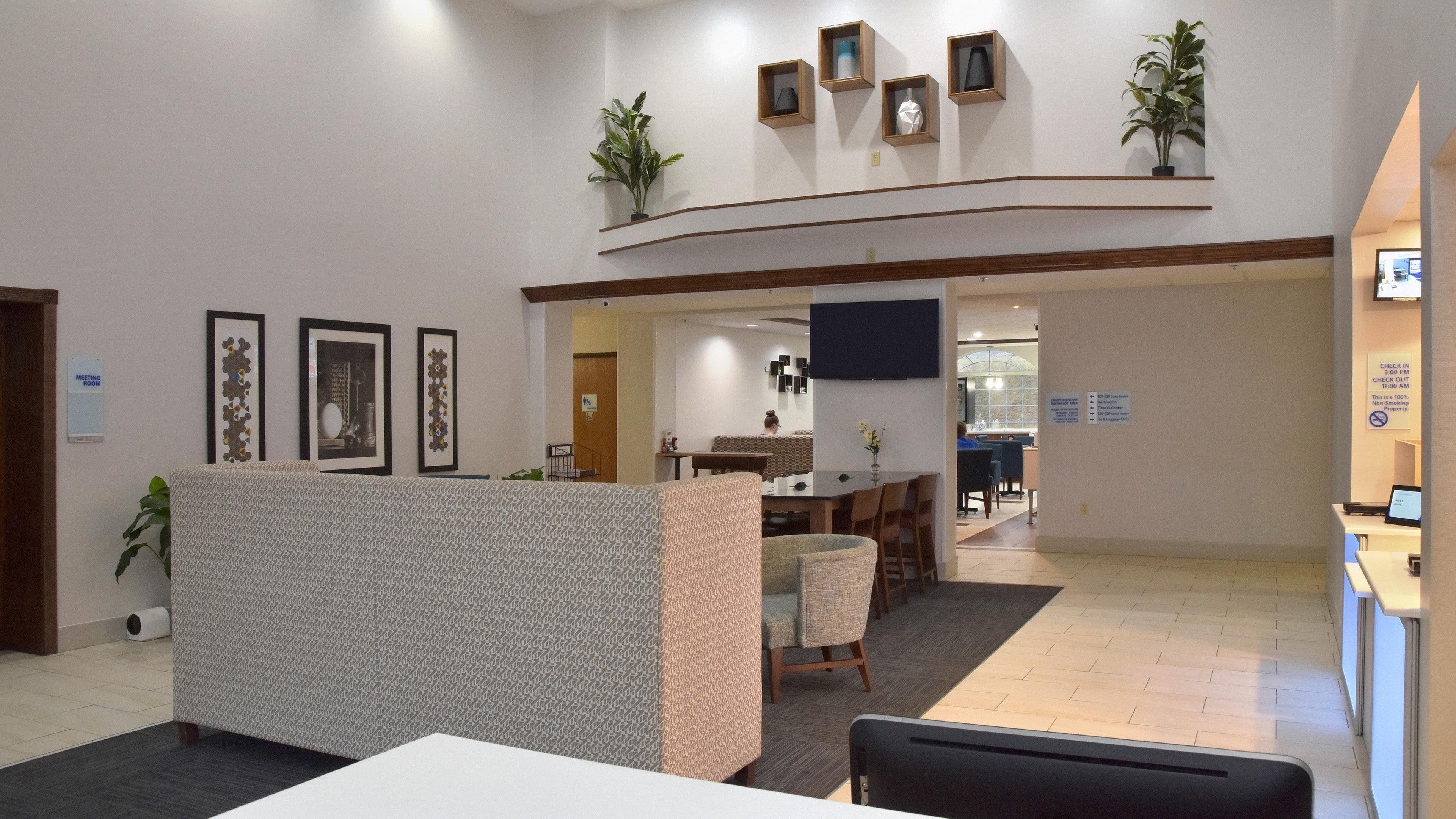 Holiday Inn Express Mount Pleasant- Scottdale By Ihg Eksteriør billede