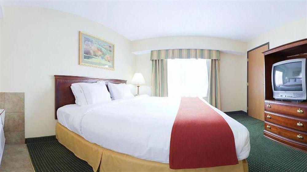 Holiday Inn Express Mount Pleasant- Scottdale By Ihg Eksteriør billede