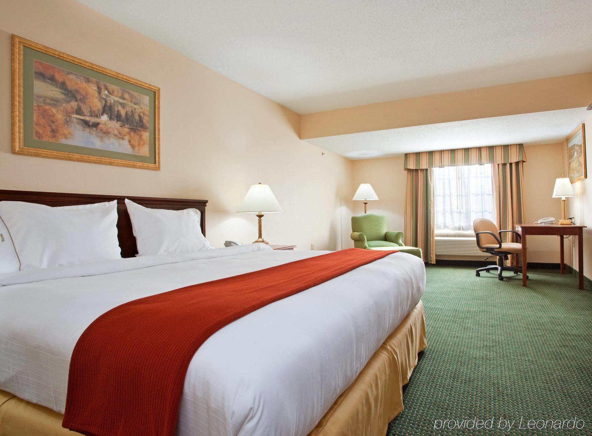 Holiday Inn Express Mount Pleasant- Scottdale By Ihg Eksteriør billede