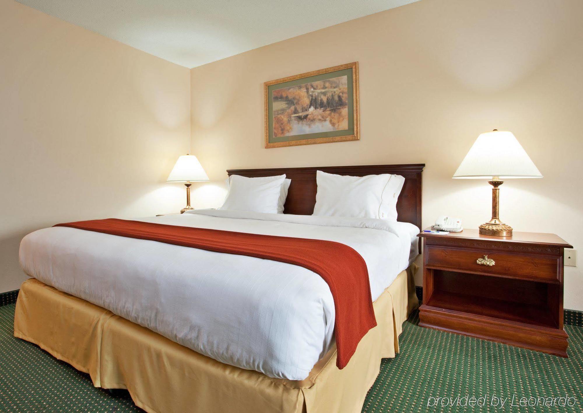 Holiday Inn Express Mount Pleasant- Scottdale By Ihg Eksteriør billede
